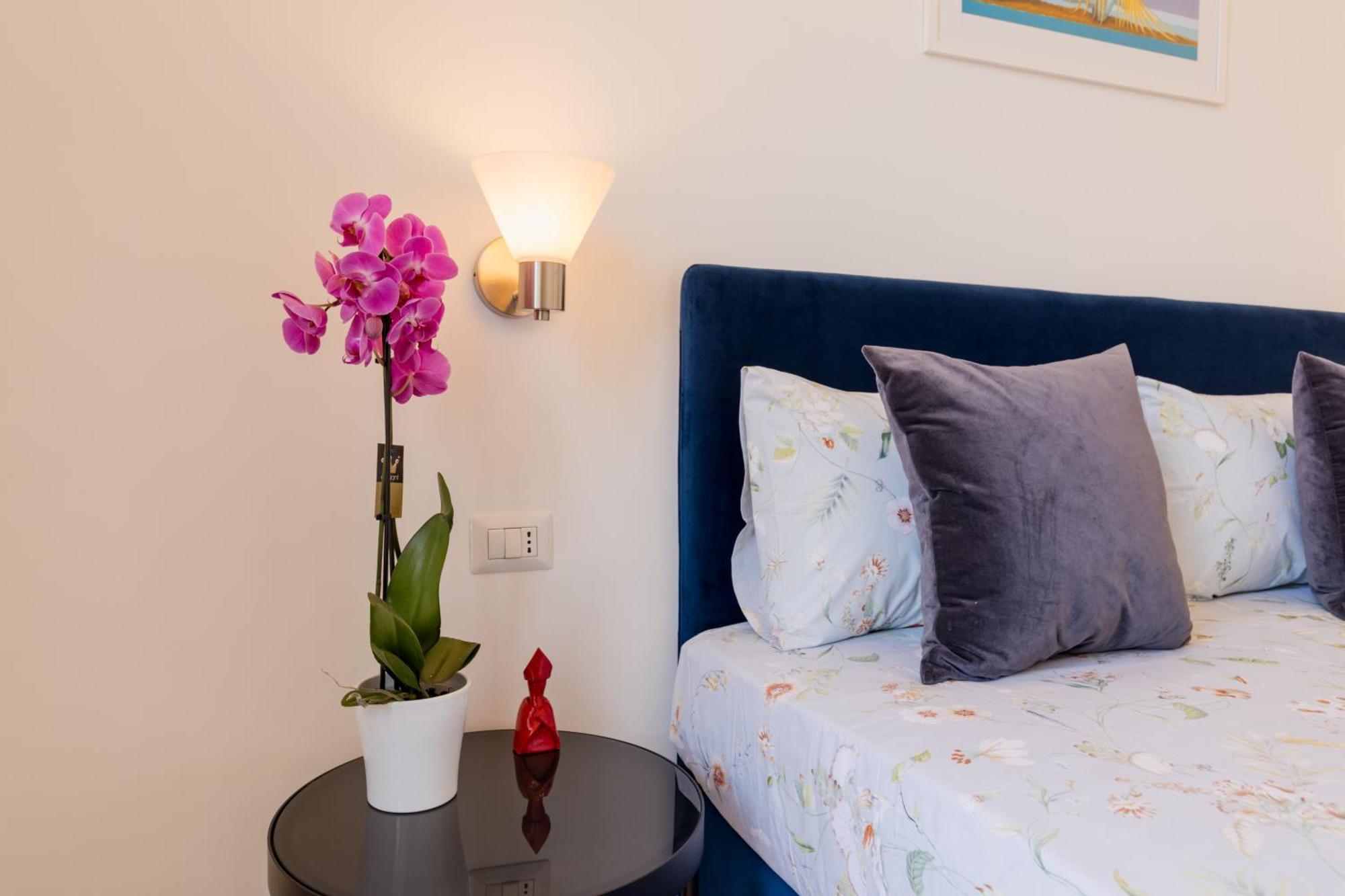 Blu Parthenope Suites Napels Buitenkant foto